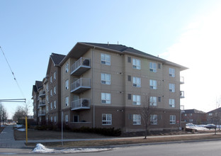 Taylor Grove in Burlington, ON - Building Photo - Building Photo