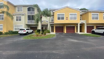 5401 Bentgrass Dr in Sarasota, FL - Building Photo
