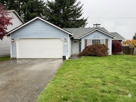 109 Wilshire Way in Kelso, WA - Building Photo