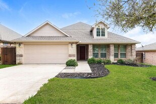 309 Peachtree Ln in Princeton, TX - Building Photo