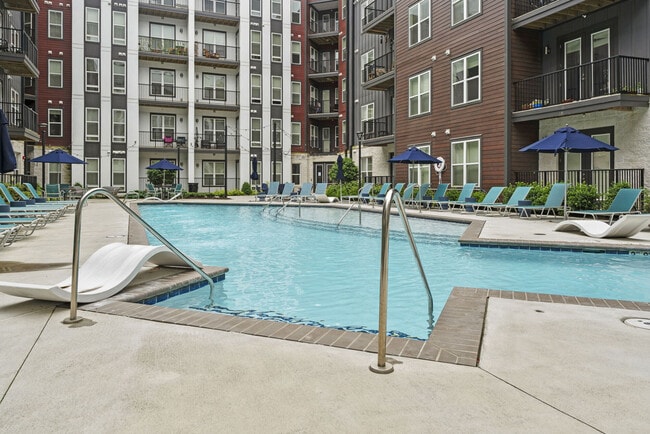 The Rise At Regency in Henrico, VA - Foto de edificio - Building Photo