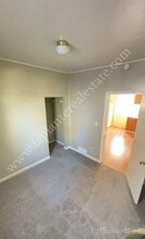 329 E Lake St-Unit -Upper in Toledo, OH - Building Photo - Building Photo