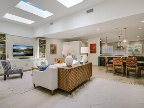 2701 Nottingham Ln in Austin, TX - Building Photo - Building Photo