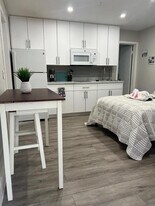 222 SW 8th St in Dania Beach, FL - Building Photo