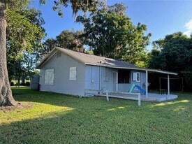 12852 Florida Ave in Astatula, FL - Building Photo