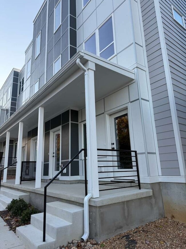 909 Bainbridge St in Richmond, VA - Building Photo - Building Photo