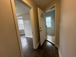 13 Gladstone St, Unit 1 in Everett, MA - Building Photo - Building Photo