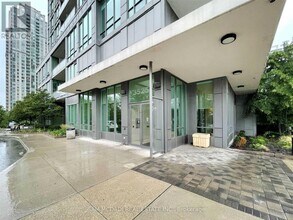 3525-3525 Kariya Dr in Mississauga, ON - Building Photo - Building Photo