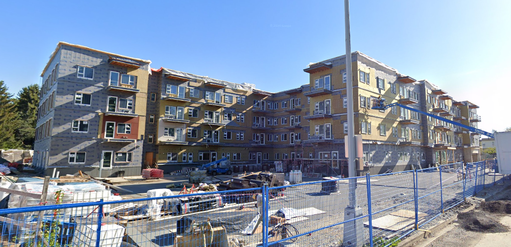 Kingston Gardens in Surrey, BC - Building Photo