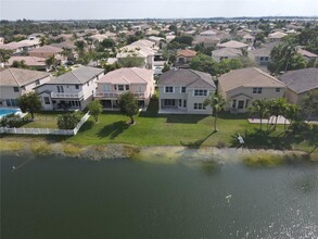 17381 SW 33rd St in Miramar, FL - Building Photo - Building Photo