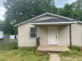 691 Fairfax St in Spartanburg, SC - Building Photo