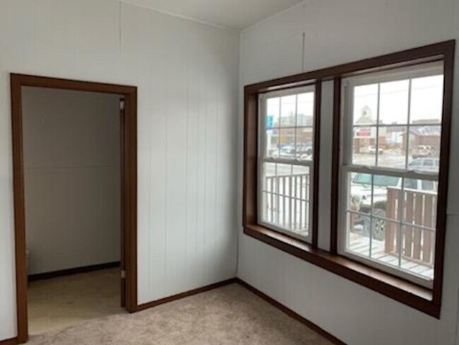 property at 911 E Sweet Ave