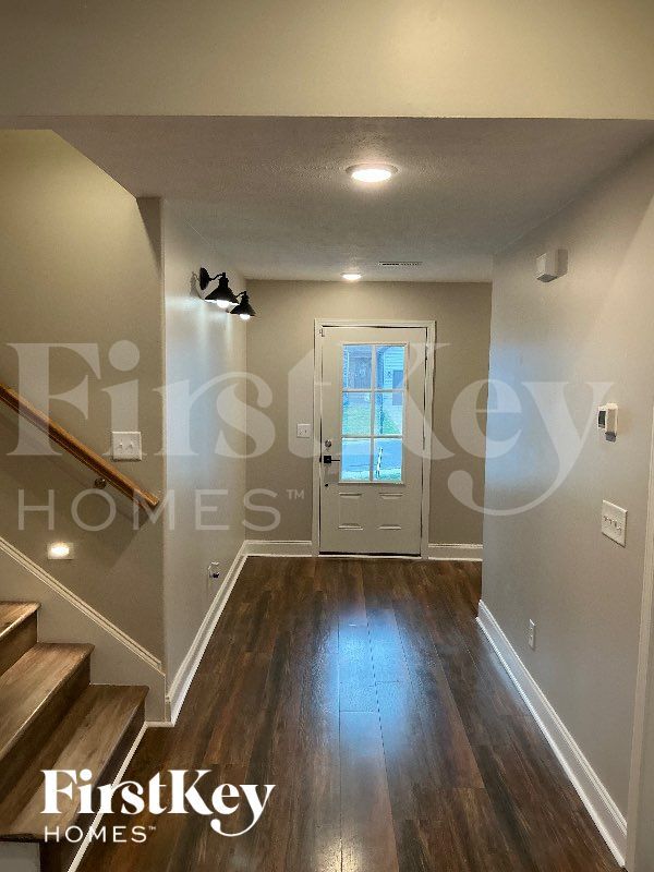 1753 Rains Rd in Clarksville, TN - Building Photo - Building Photo