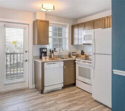 405 Thames St in Newport, RI - Building Photo - Building Photo