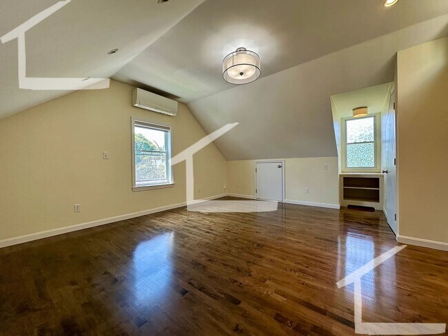 property at 17 Holton St