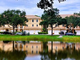 12675 SE Old Cypress Dr in Hobe Sound, FL - Building Photo