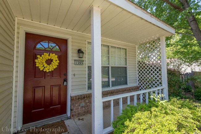 1565 Timbercrest Ave in Fayetteville, AR - Building Photo - Building Photo