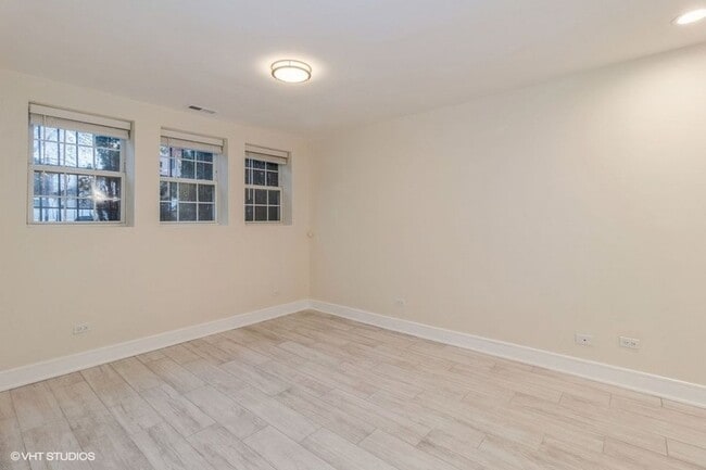 1535 N Campbell Ave in Chicago, IL - Building Photo - Building Photo