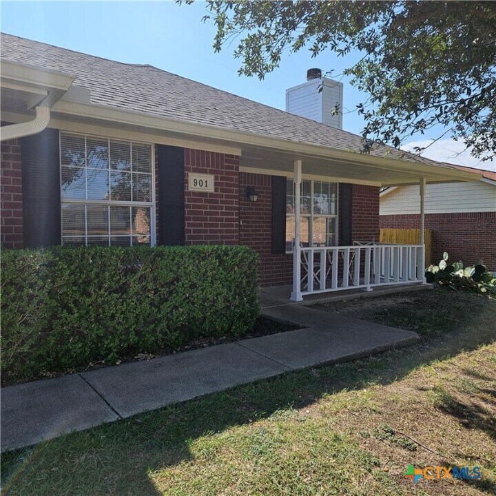 901 Ticonderoga Dr in Temple, TX - Foto de edificio