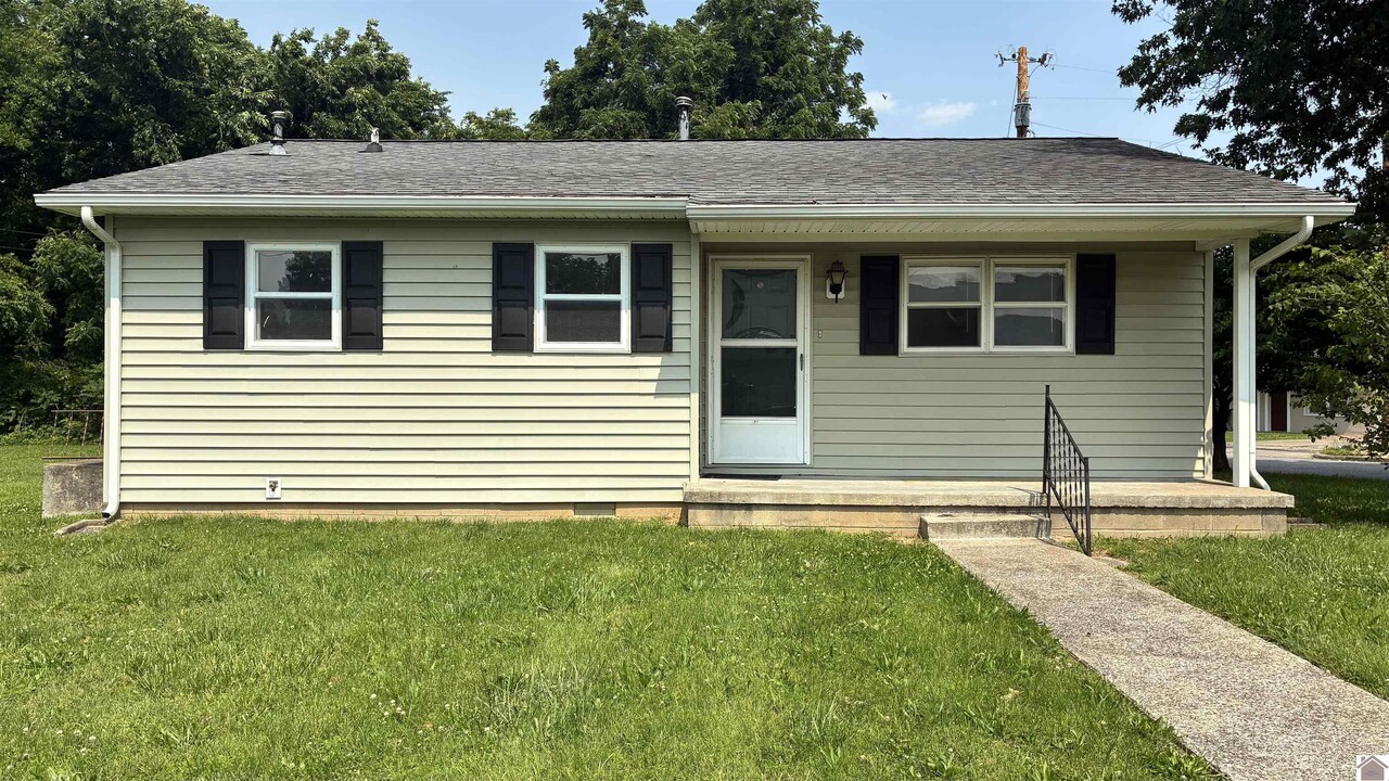 600 Cruse Ave in Paducah, KY - Building Photo