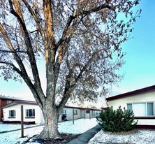 2348-2352 Emporia St Apartments