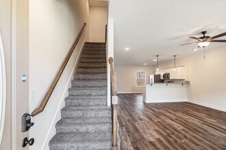 550 Peachers Mill Rd in Clarksville, TN - Building Photo - Building Photo