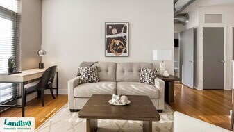 1820 E Broad St, Unit 211-C in Richmond, VA - Building Photo