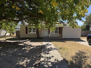 3611 33rd St in Lubbock, TX - Building Photo - Building Photo