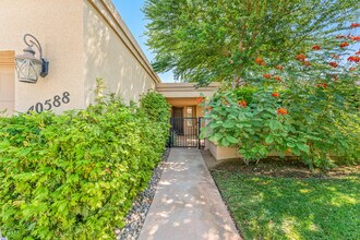 40588 Clover Ln in Palm Desert, CA - Building Photo - Building Photo