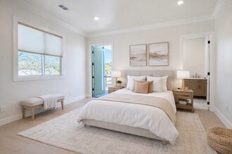 16052 Ludlow St in Los Angeles, CA - Building Photo - Building Photo