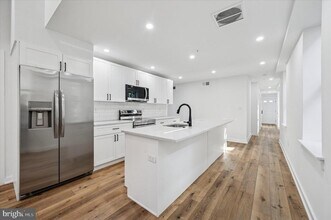 3408 Race St in Philadelphia, PA - Foto de edificio - Building Photo