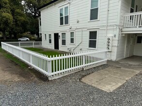 927 Stewart St, Unit 3 in Santa Rosa, CA - Building Photo - Building Photo