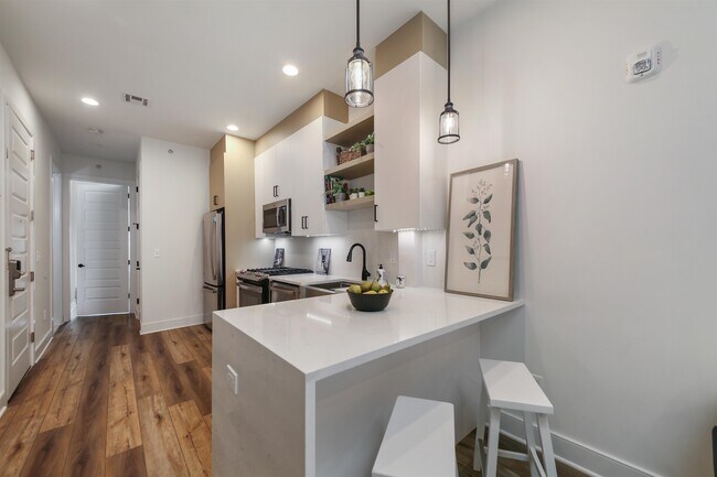 82 Ferry St in Jersey City, NJ - Building Photo - Building Photo