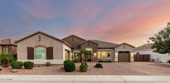3541 E Aquarius Pl. in Chandler, AZ - Building Photo