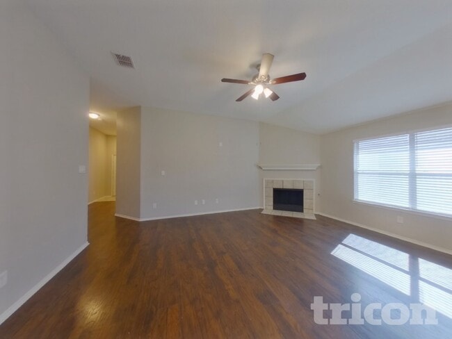 14353 Snaffle Bit Trail in Haslet, TX - Building Photo - Building Photo