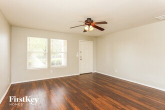 9231 Dublin Heights in San Antonio, TX - Building Photo - Building Photo
