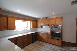 5408 N 5th St in McAllen, TX - Building Photo - Building Photo