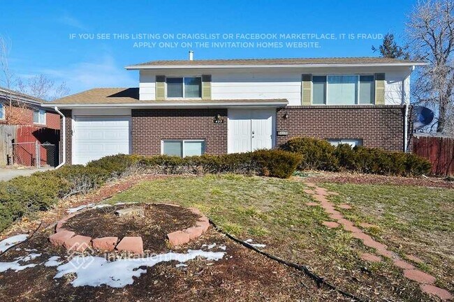 property at 423 S Potomac Cir
