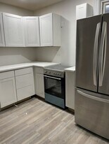 40-39 Gleane St in Queens, NY - Building Photo