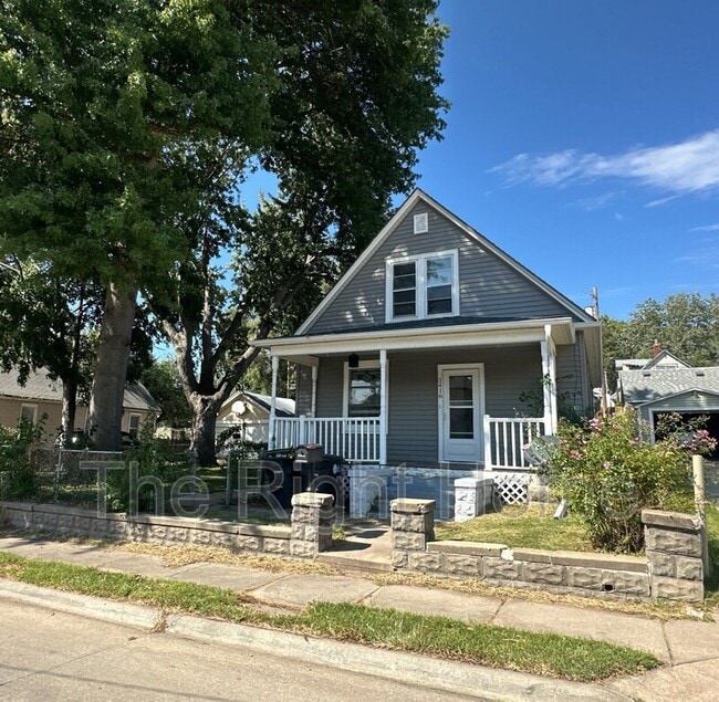 3416 V St