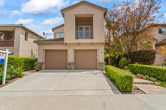186 Parkside Dr in Simi Valley, CA - Building Photo - Building Photo
