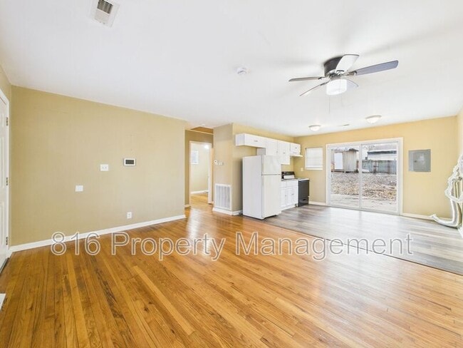 3716 Mersington Ave in Kansas City, MO - Building Photo - Building Photo