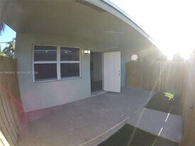 1204 NE 5th Terrace in Fort Lauderdale, FL - Building Photo