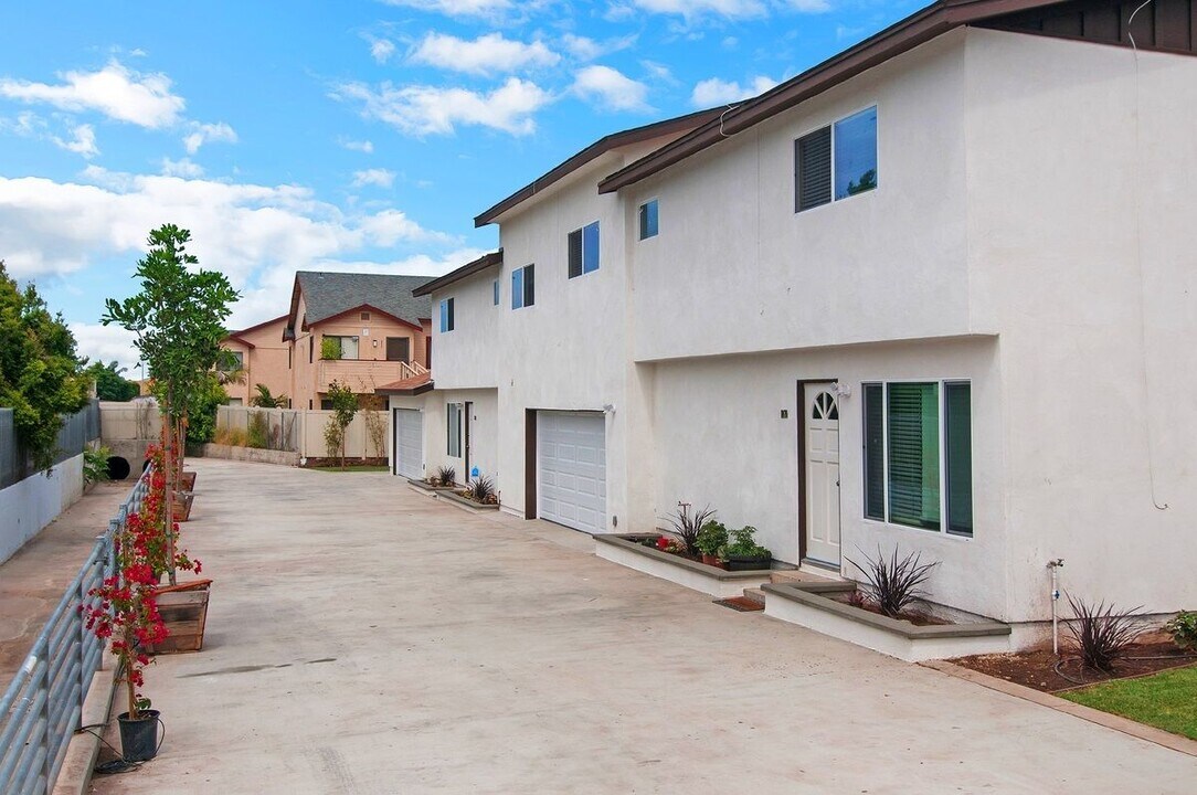 1070 Fifth Avenue in Chula Vista, CA - Building Photo