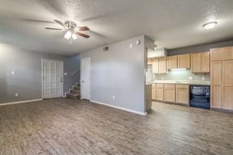 Sedona Townhomes in Lubbock, TX - Building Photo - Building Photo