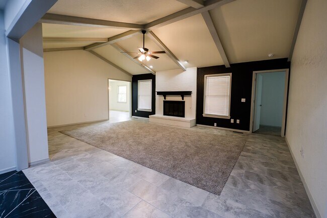 property at 3215 Woodsboro Dr
