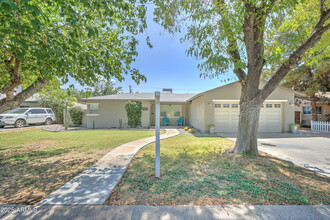 4213 E Avalon Dr in Phoenix, AZ - Building Photo - Building Photo