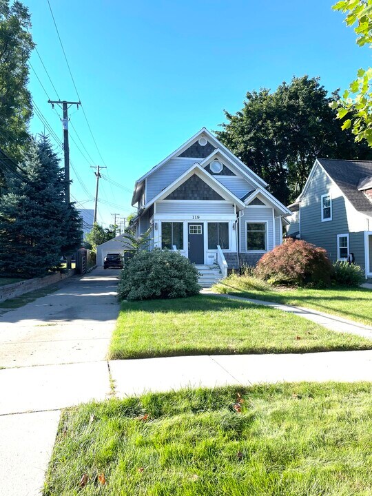 119 Crane Ave in Royal Oak, MI - Building Photo