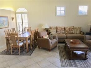 200 Lambiance Cir-Unit -201 in Naples, FL - Building Photo - Building Photo