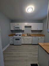 1400 W Sycamore St in Pittsburgh, PA - Building Photo - Building Photo